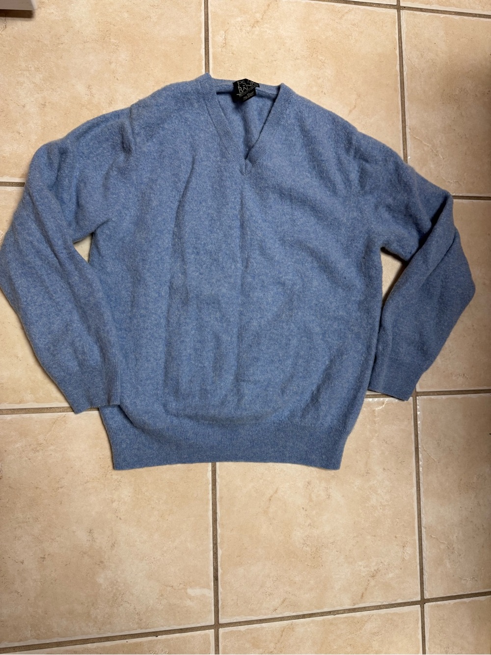 Jos A. Bank Men's V-Neck Blue Cashmere Blend Sweater